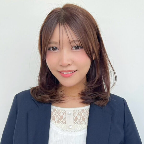 牧 友梨亜