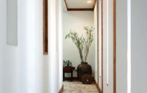 屋内アプローチ