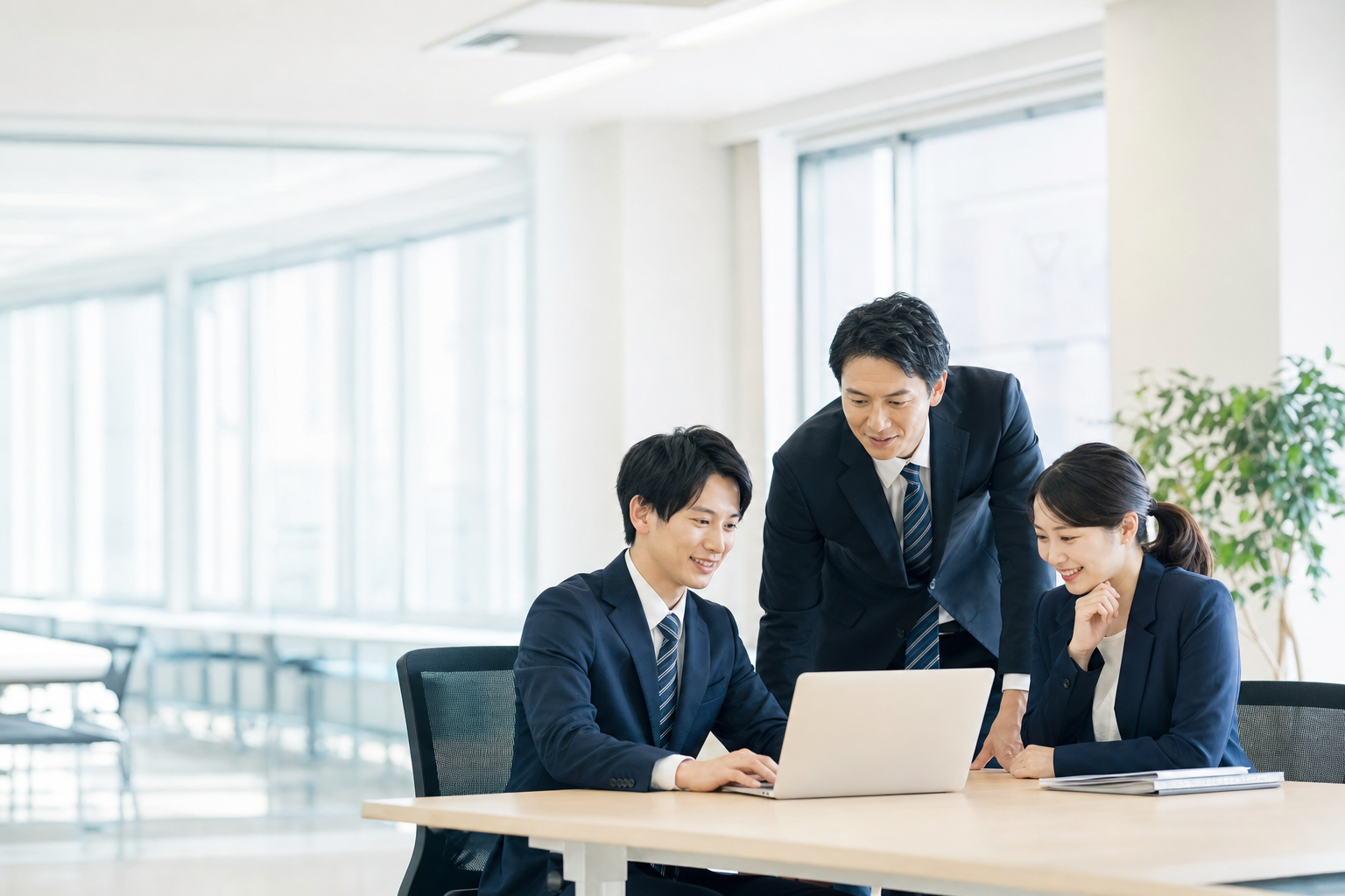 日本橋の所在地を示すオフィス周辺の風景