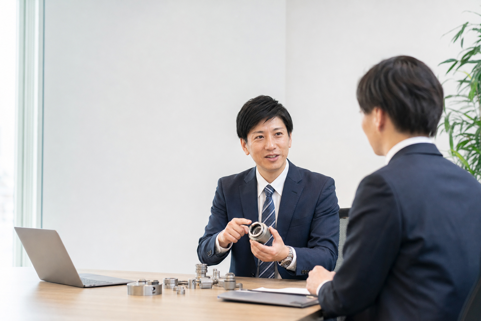 産業資材と機械部品を確認する調達サービスのイメージ